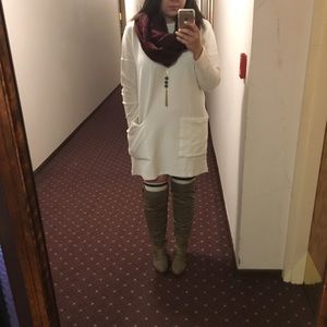 Zara Thick White Two-Pocket Long Sleeve Dress